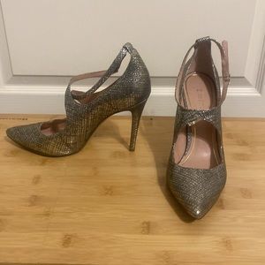 Enzo Angiolini Gold Eafinton Heels Size 8.5